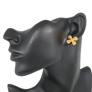 ❌SOLD❌Chanel 01C Clover Coco Mark Stud Earrings 24K Gold Plating